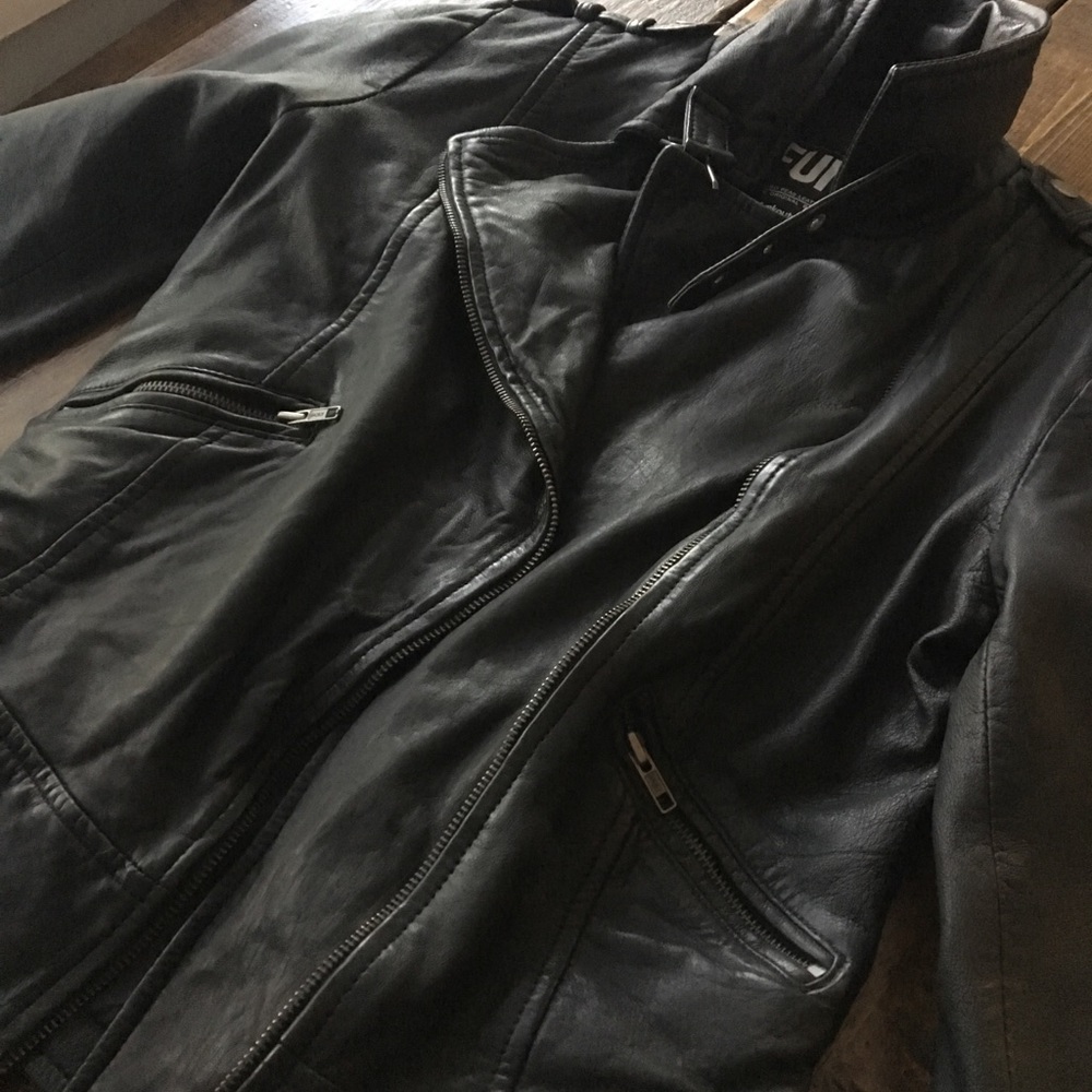 Leather Jacket - Picture 3 of 4